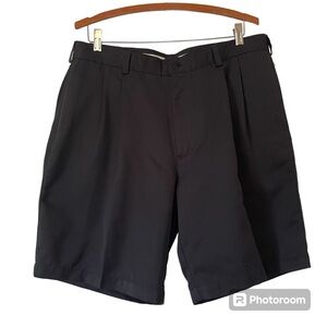 Savane men’s black pleated dress shorts size 36